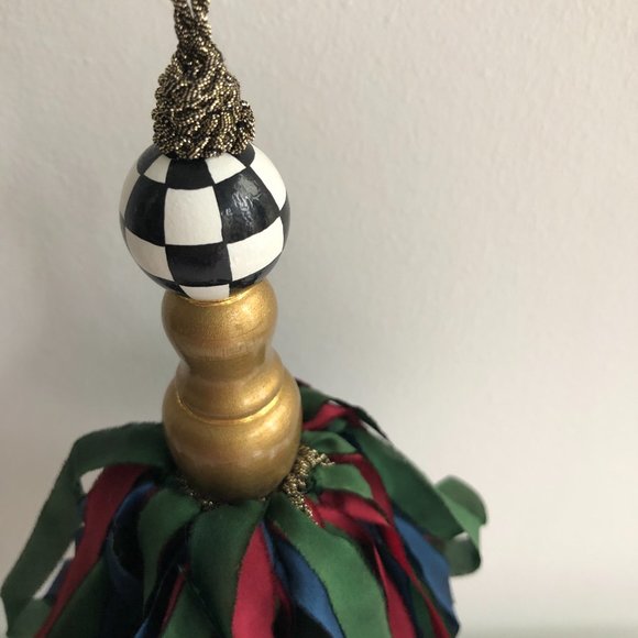 NWOT - Hand-made Green Red Blue Silk Ribbon Tassel - Picture 2 of 5